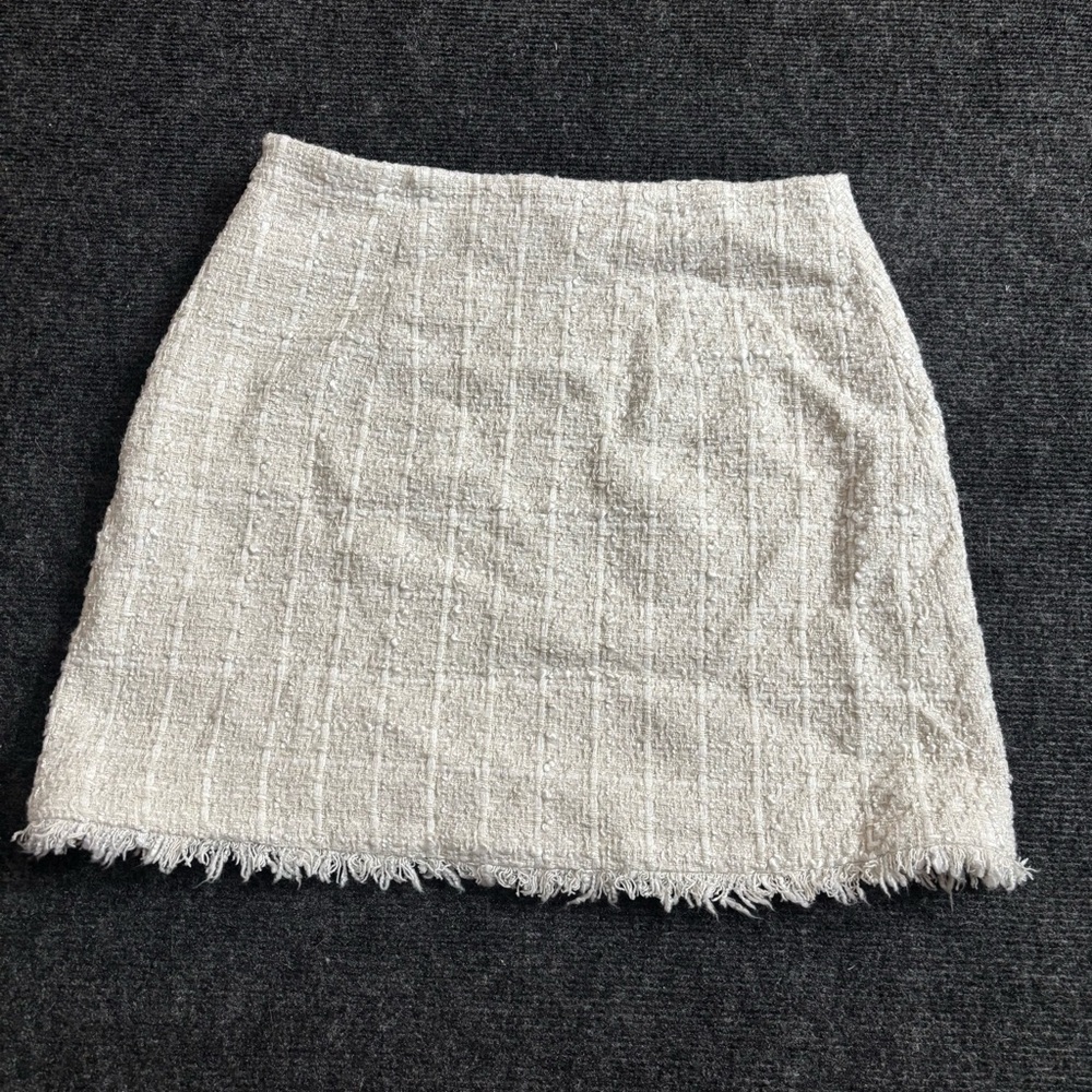 Express Cream Skirt with Fringed Hem - Picture 3 of 6